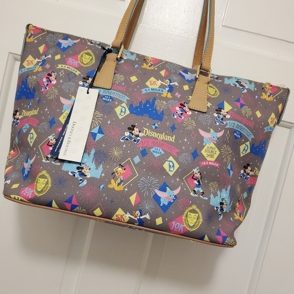 EUC Disney Dooney & Bourke Disneyland Marathon Weekend 2015 Tote, Authentic - Picture 7 of 16